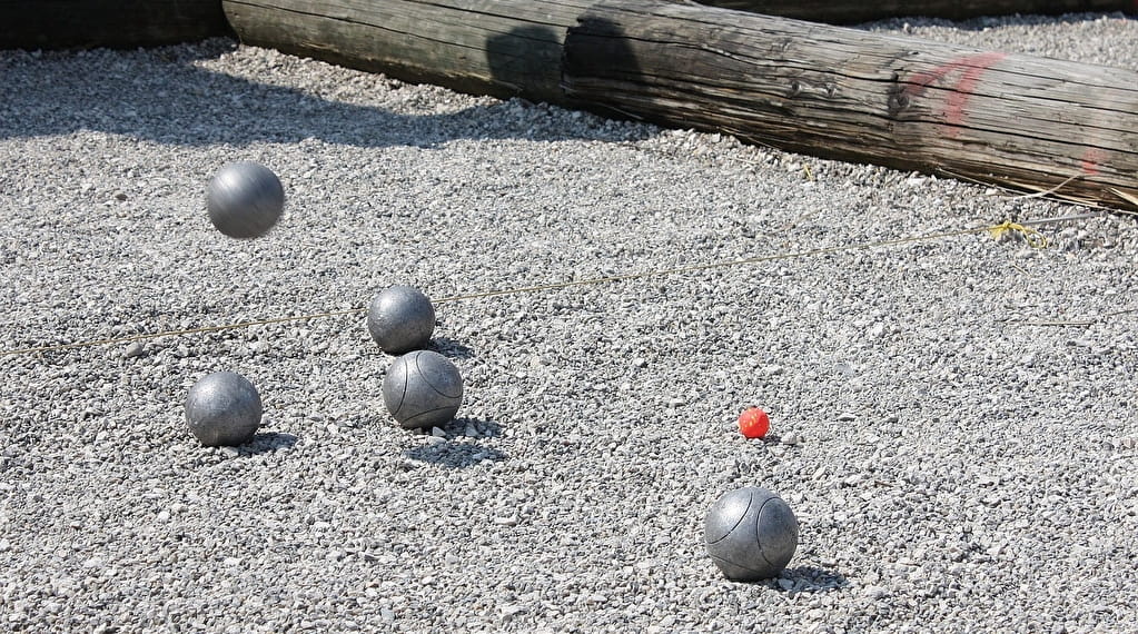 Concours de pétanque