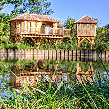 Les Lodges du Canal de Bourgogne - la Cabane rivage - CHASSEY