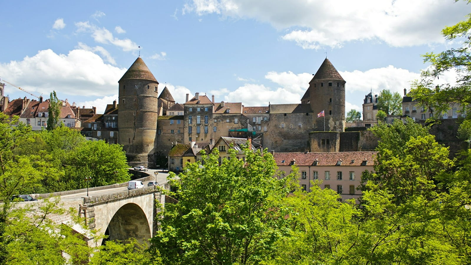 Boucle locale en espace partagé : Semur-en-Auxois