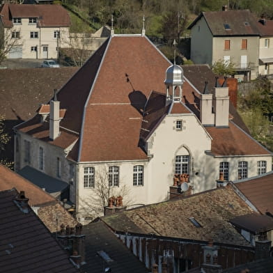 Visite du chantier de reconstruction d'une charpente du XVe siècle