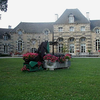 Les Caves de l’Orangerie _ Château de Savigny- les-Beaune