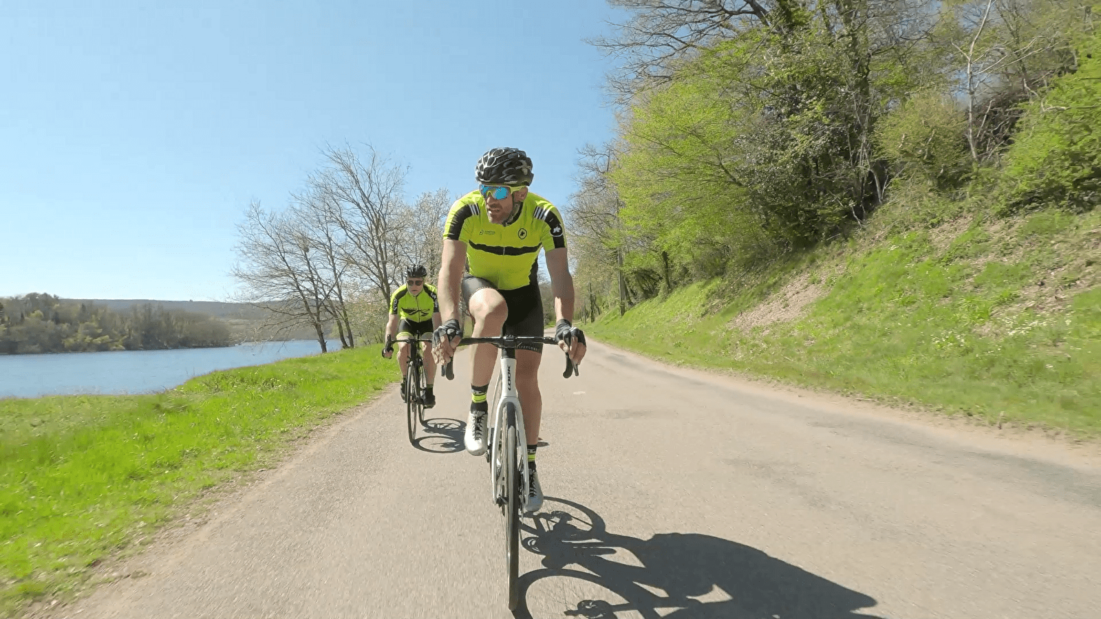 Boucle cyclo Les Settons-Pannecière