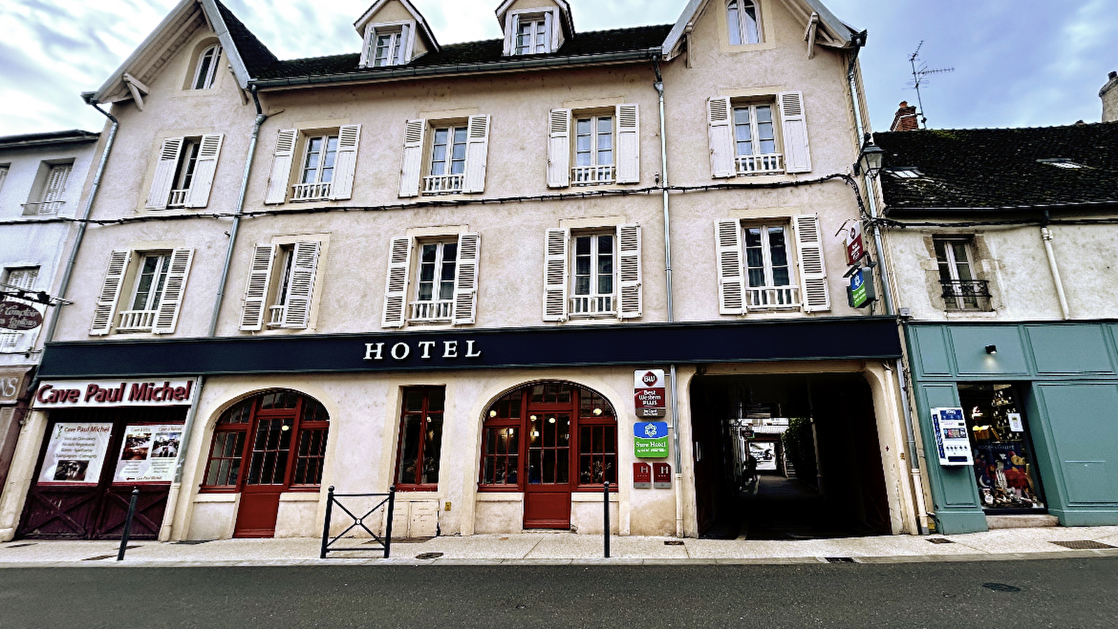 LE BEST WESTERN PLUS - AU GRAND SAINT JEAN