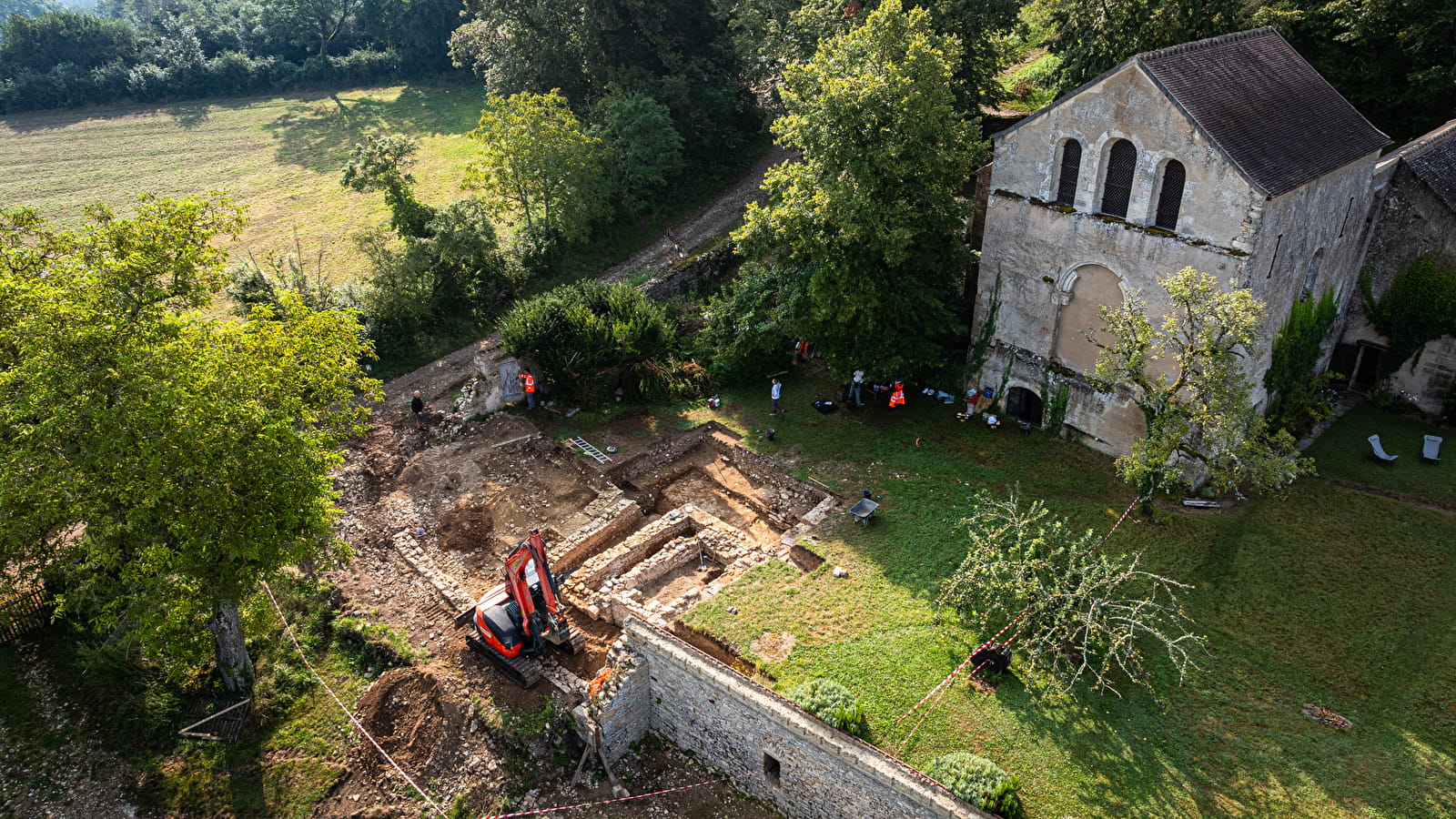 Présentation des fouilles archéologiques à l'ermitage de La Cordelle