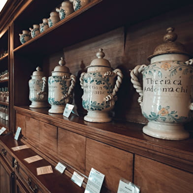 Visites de l'apothicairerie et de l'ancienne chapelle de l'hôpital - Journées du Patrimoine