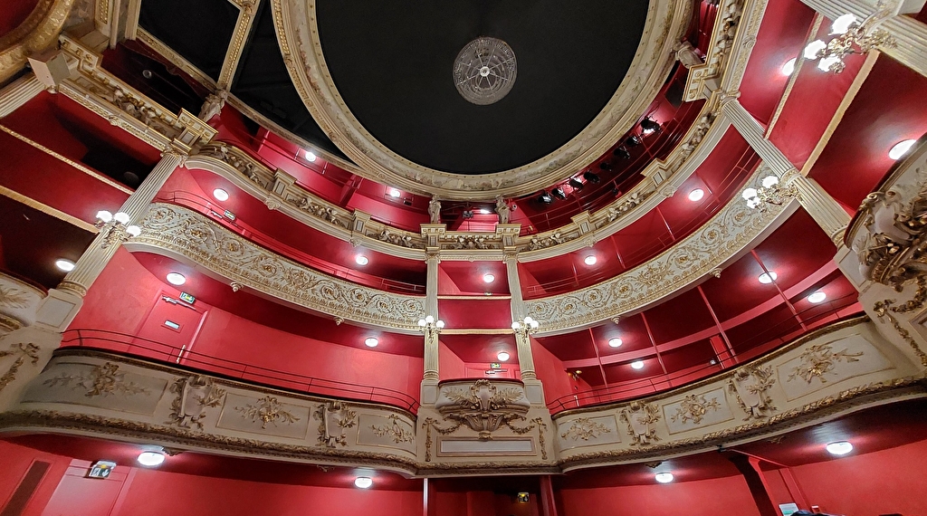 Théâtre : Sous le sapin... les emmerdes