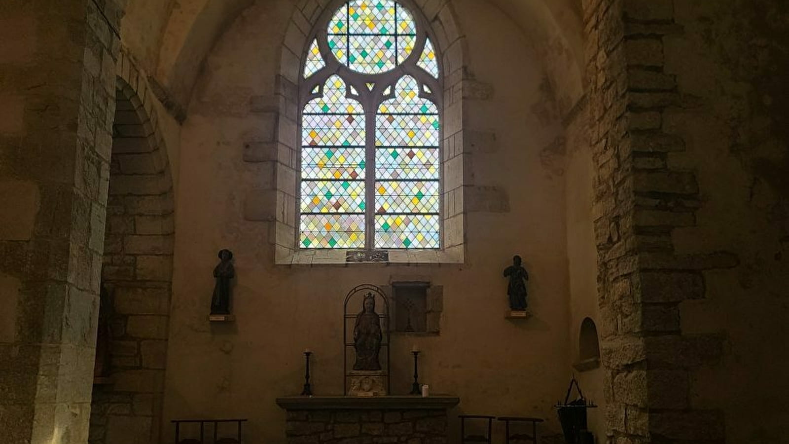 Visite de l'Eglise de Mouthiers-le-Vieillard