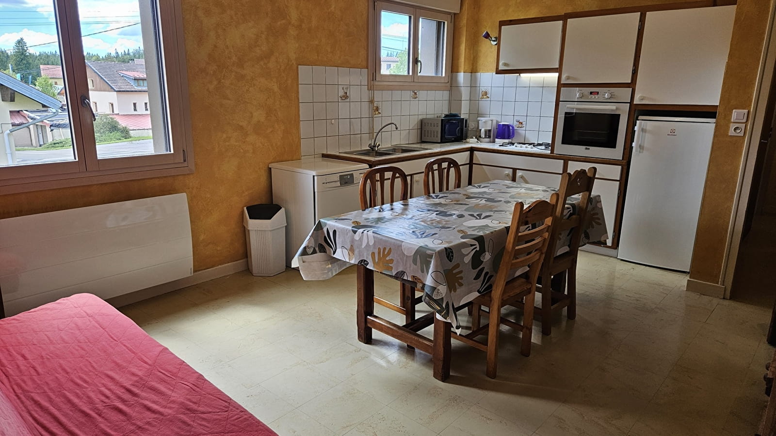 Les Trolles - Appartement en petite résidence - R612BON06