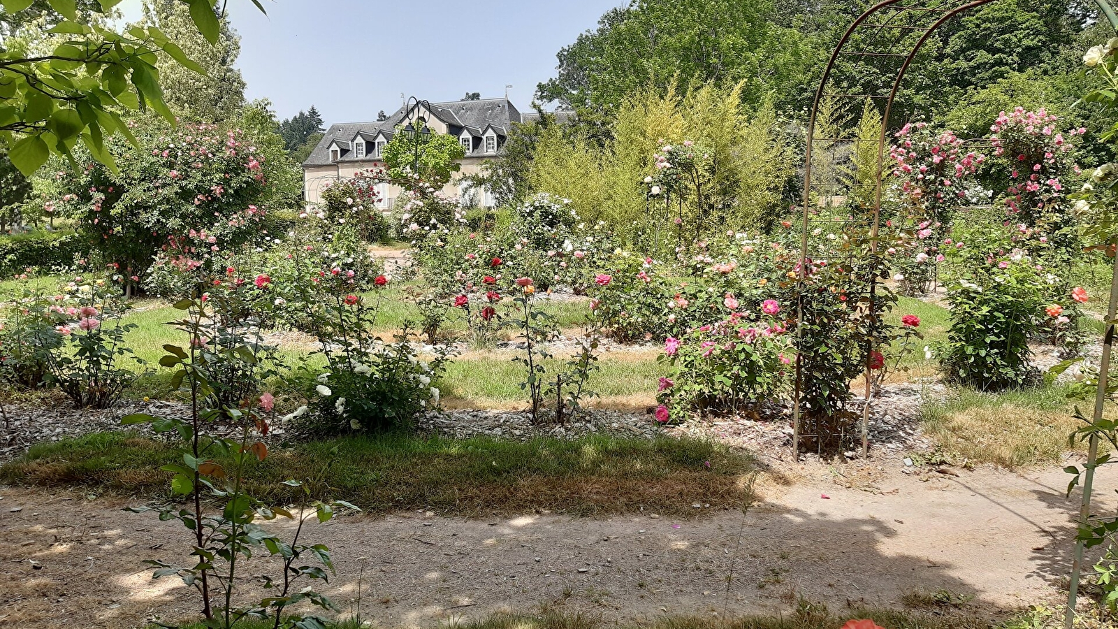 La Roseraie des Villages de France