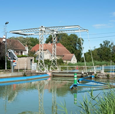 La Voie du canal entre Champagne et Bourgogne