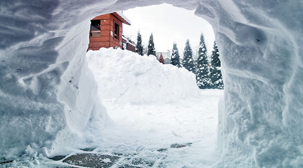 Ecole de ski Lajoux - Randonnée Igloo / Chamallow Du 18/12/2024 au 25/6/2025