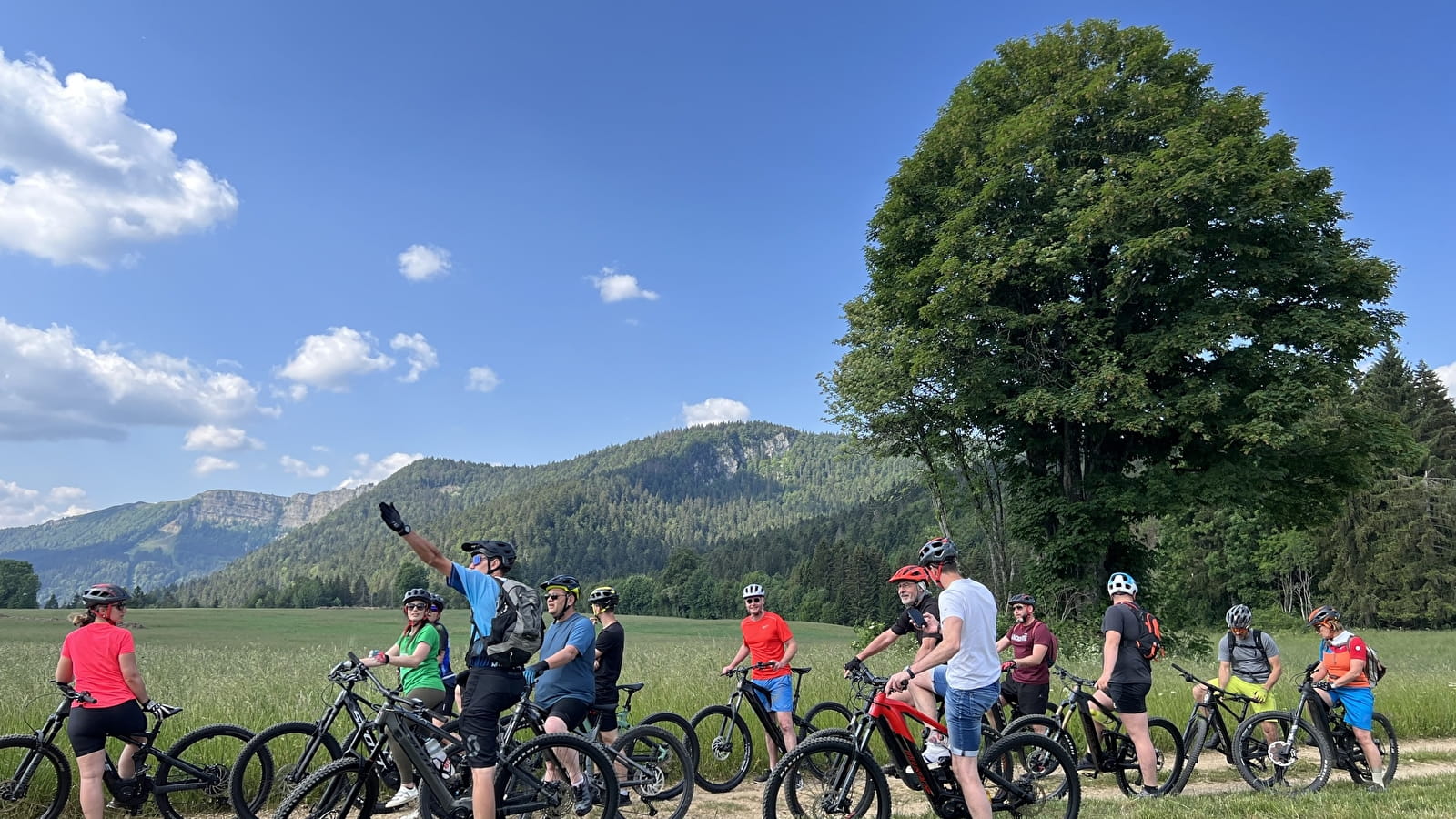 Randonnée Accompagnée Franco-Suisse