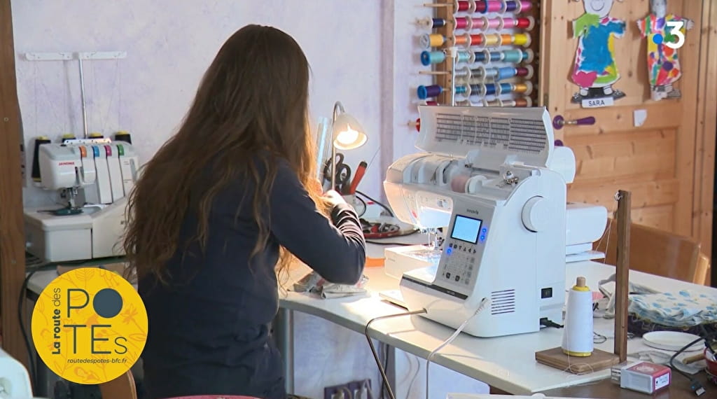 Participation à un atelier couture à partir de textiles délaissés