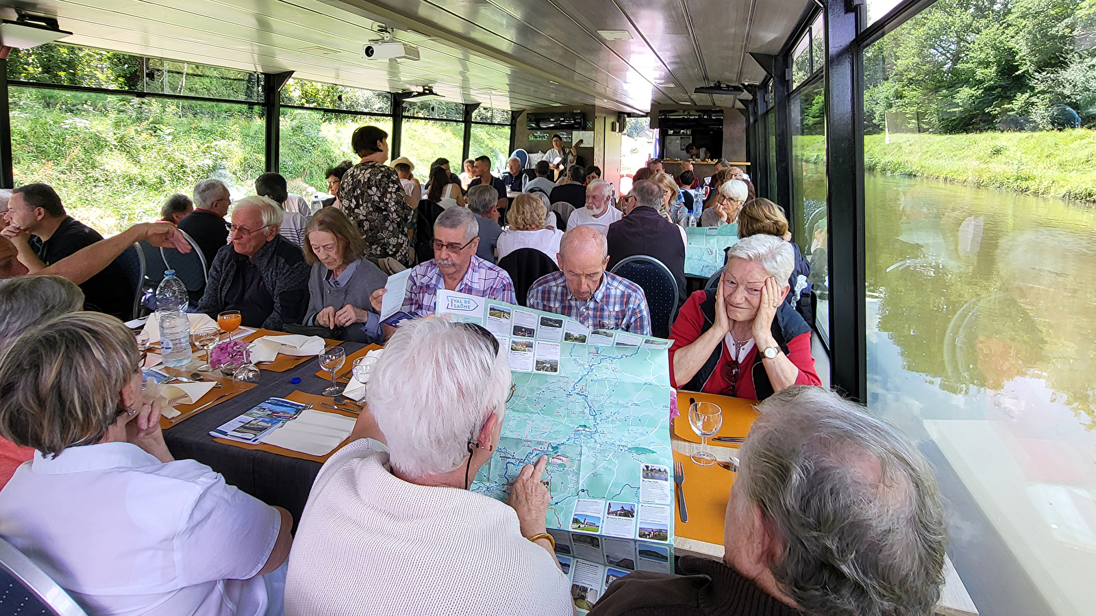 Croisière déjeuner sur la Saône