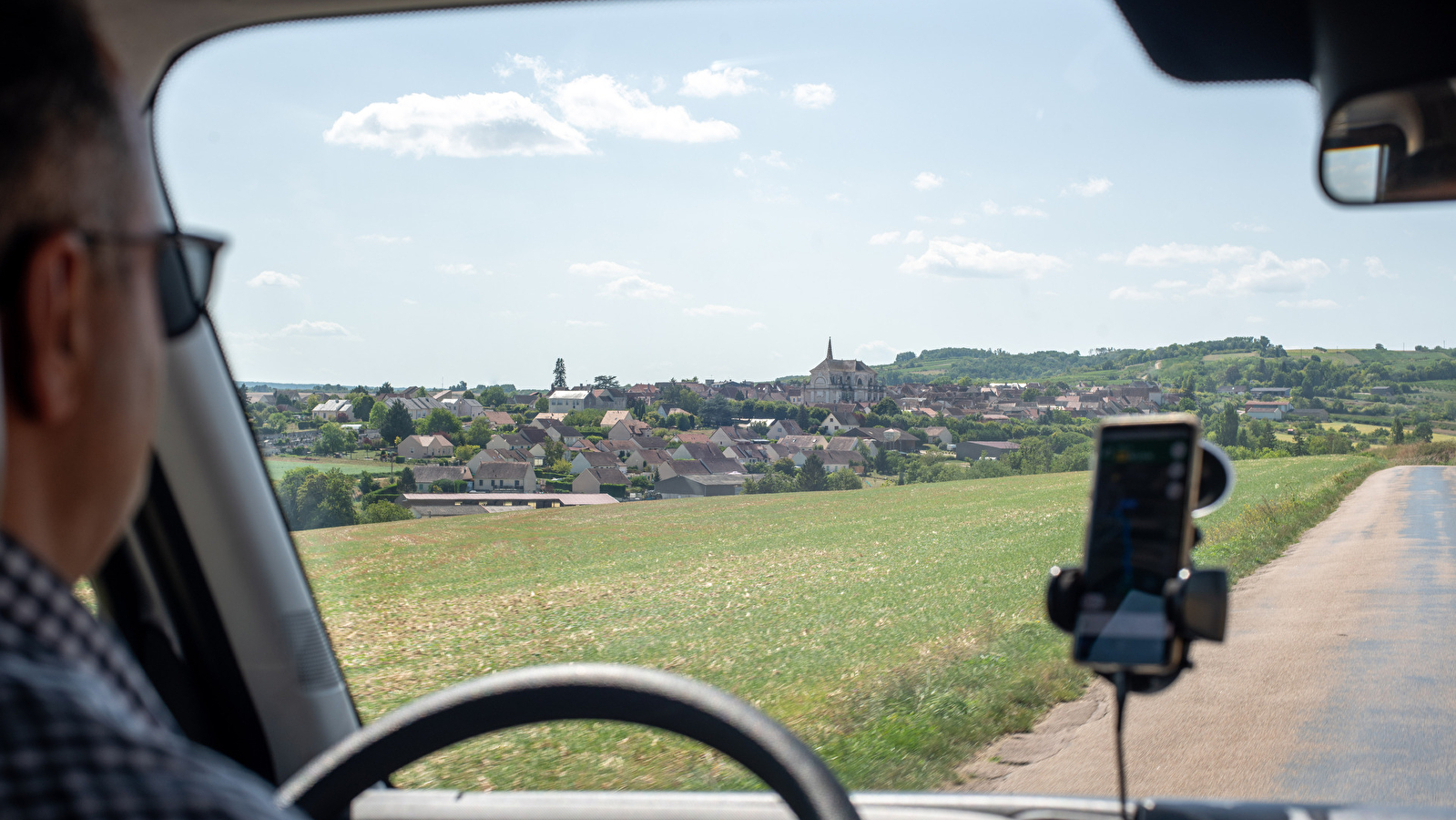 Oenobus Tour Escolives-Sainte-Camille et Coulanges-la-Vineuse 