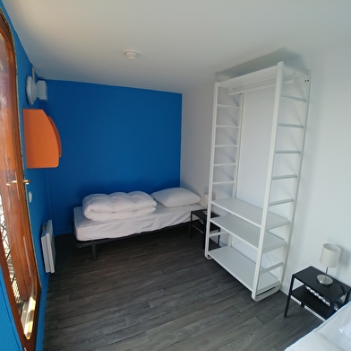 Location  Chambre Cabine n°12 pour 2 personnes Lac des Settons Morvan - Activital