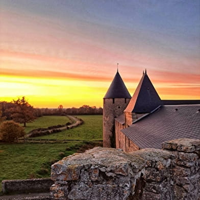 Visite du  Château Médiéval de Villars   