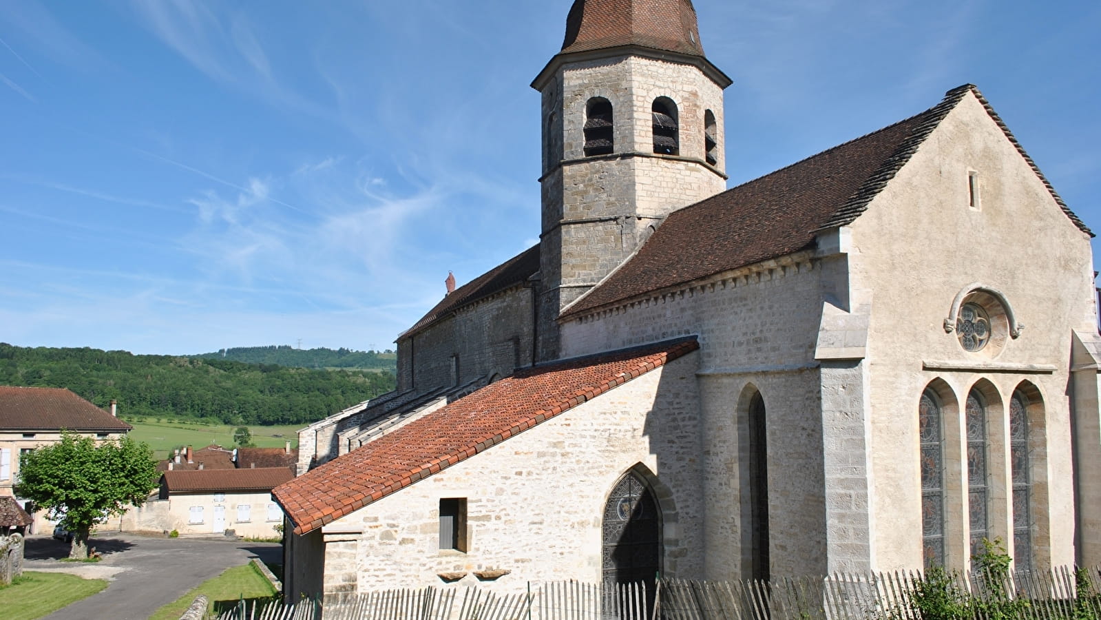 Visite de l'abbaye de Gigny