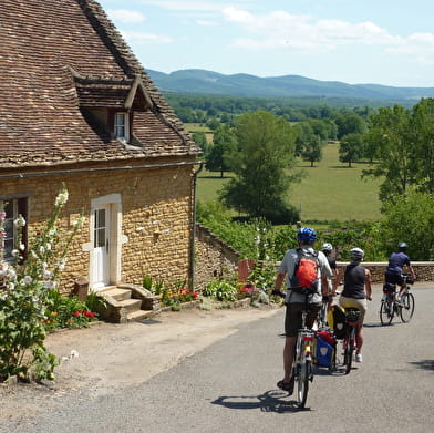 Sur les routes pittoresques de la Bourgogne sud