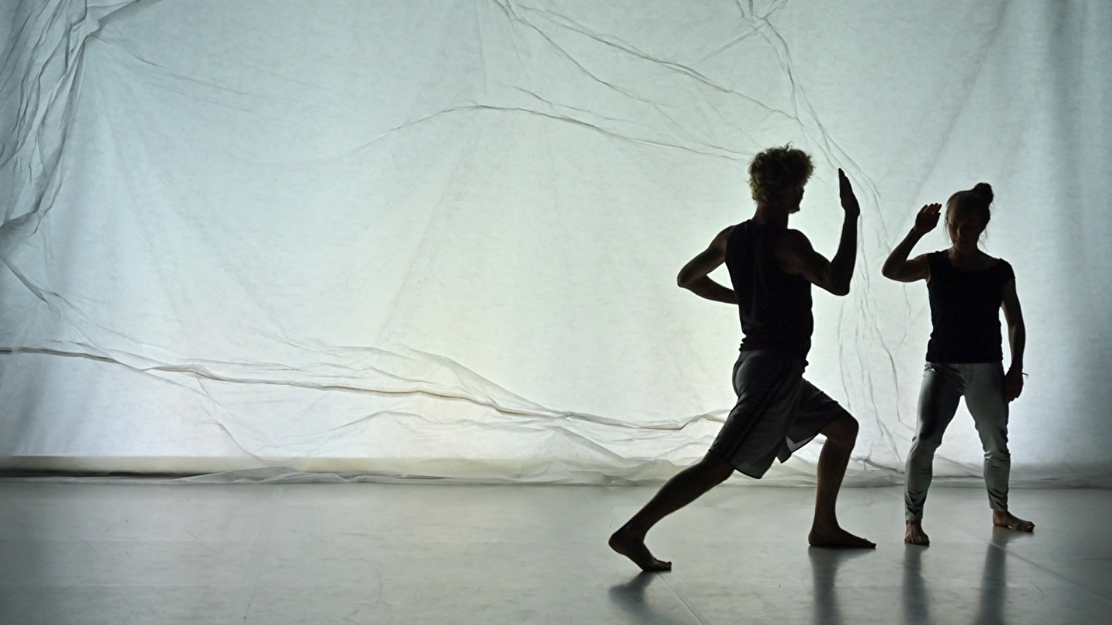 Danse 'Relief' par la compagnie En Lacets