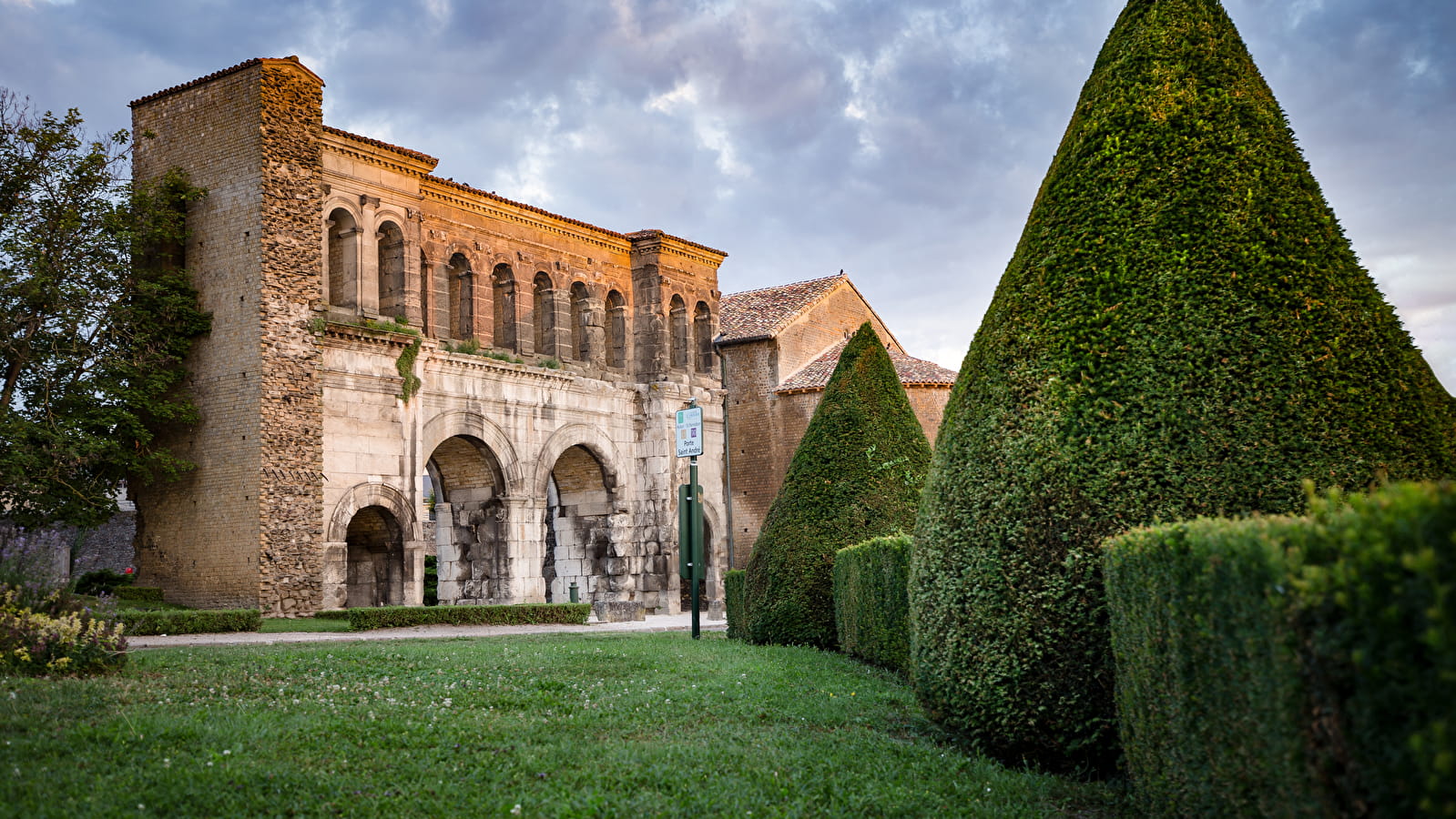 Courrez à la découverte d'Augustodunum, sœur de Rome