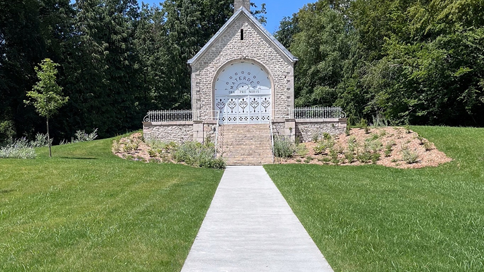 Chapelle Notre-Dame-du-Chêne