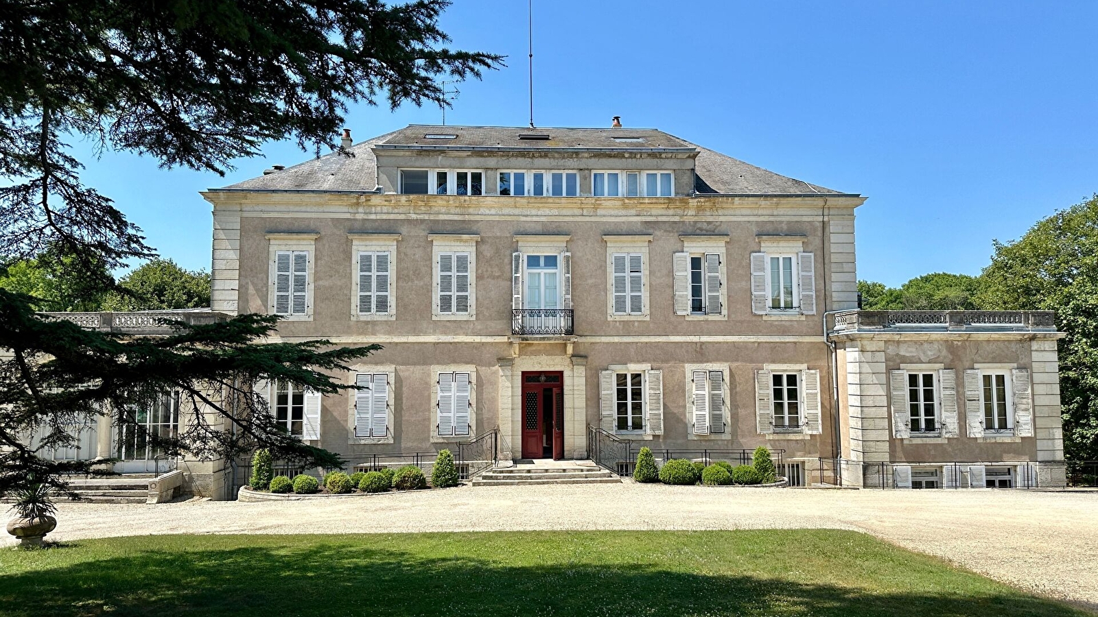 Le Château d'Arceau