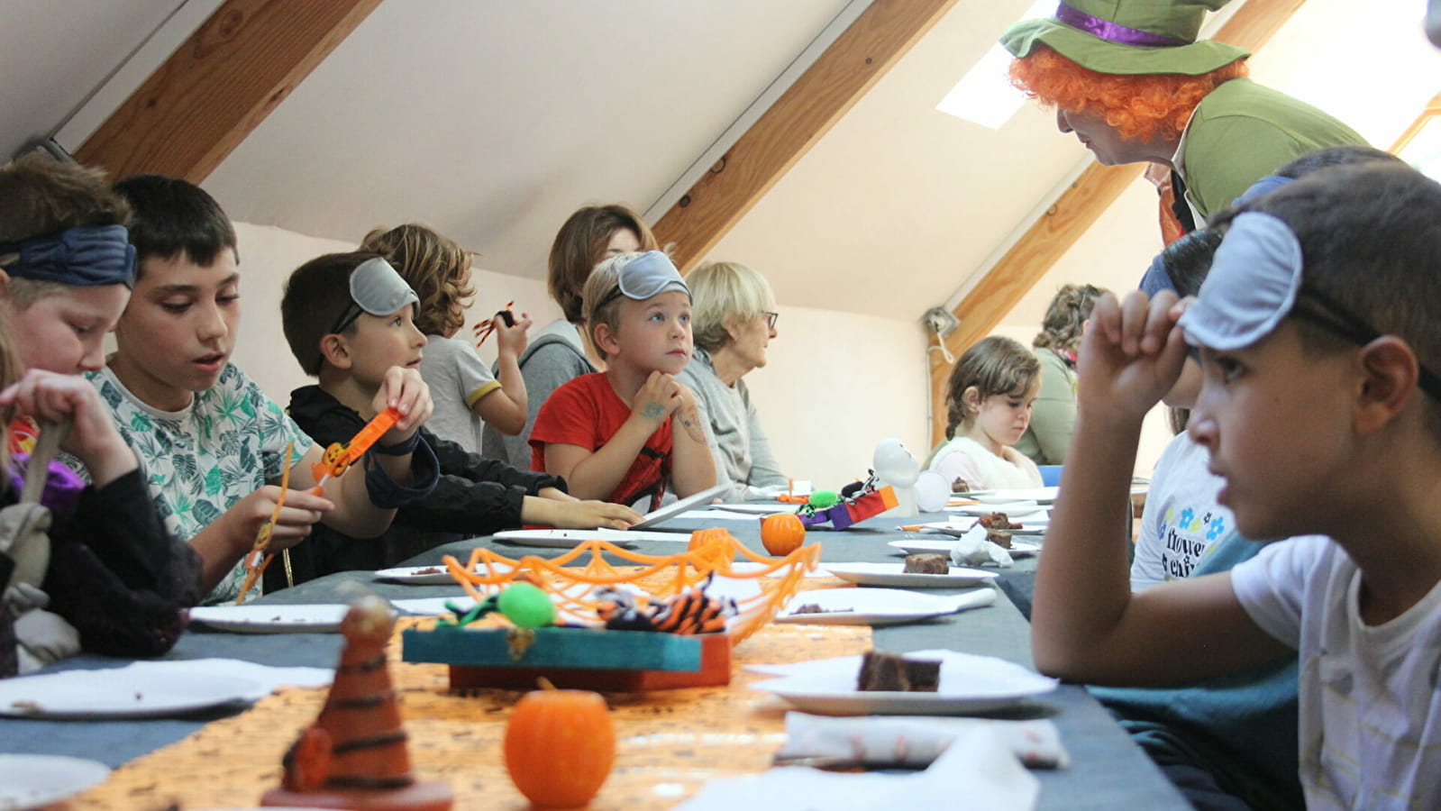 Goûter les yeux bandés et ateliers à la Pyramide du Loup pour Halloween !