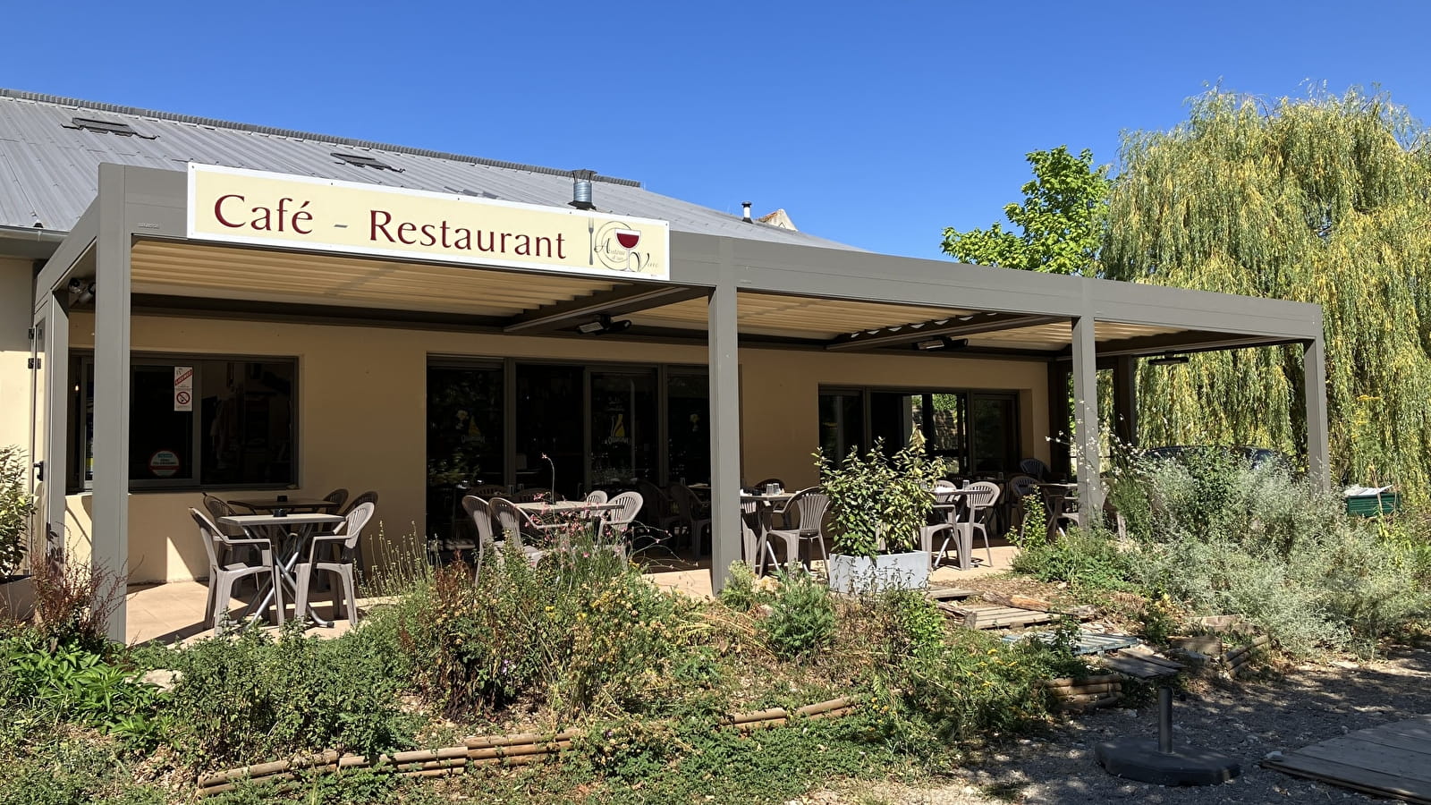 Café-Restaurant Autour d’un Verre