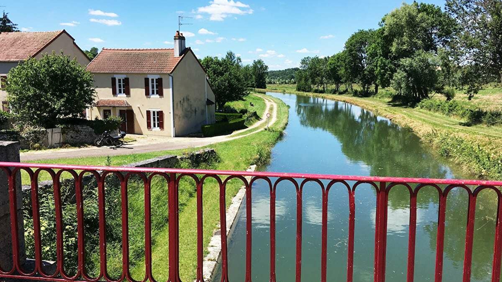 Maison de Charmes à Lucy-sur-Yonne