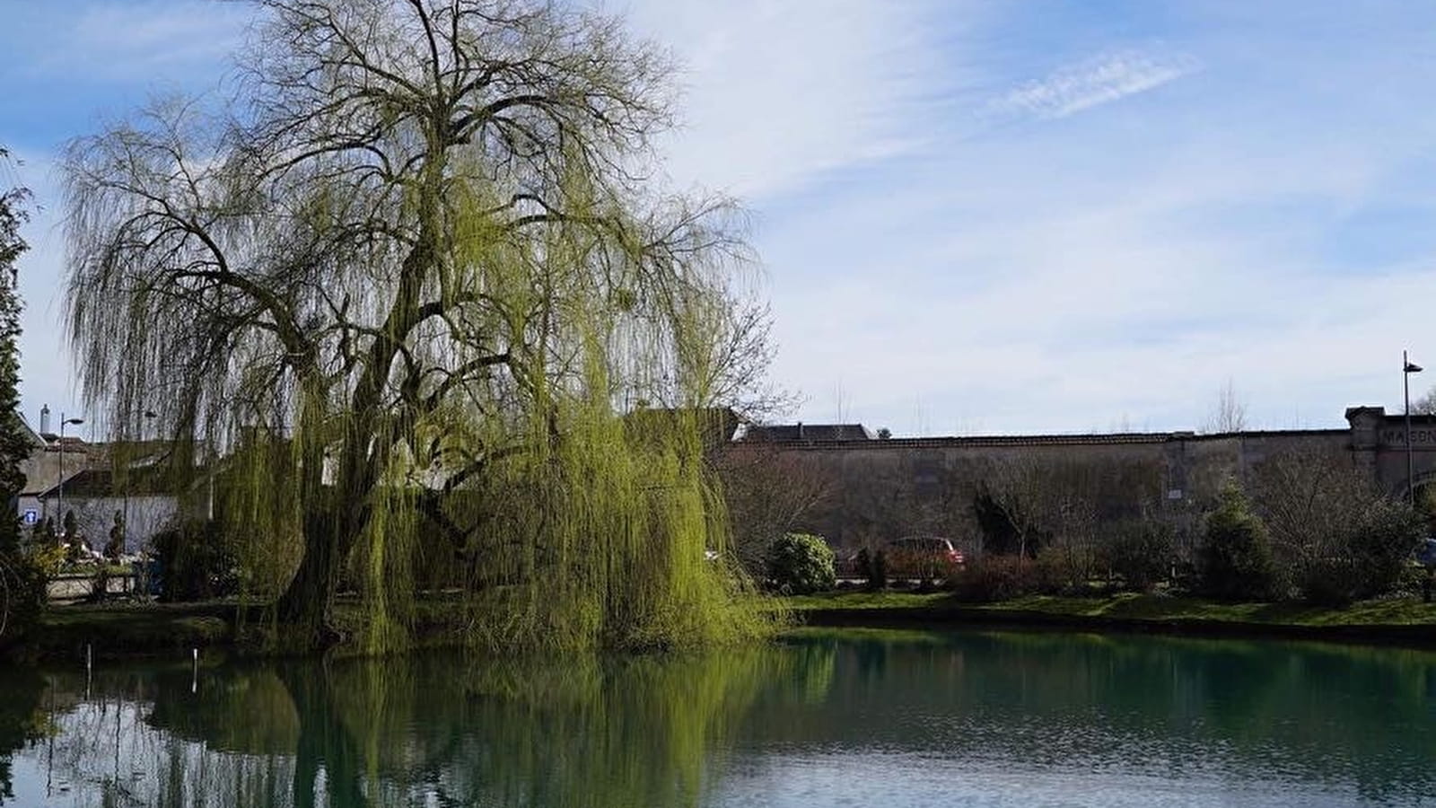 Lac de la Font et lavoir