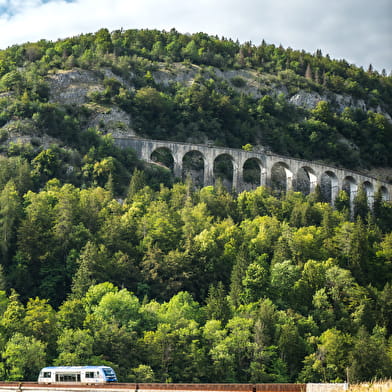 Ligne des hirondelles au départ de Saint-Claude à destination de Dole